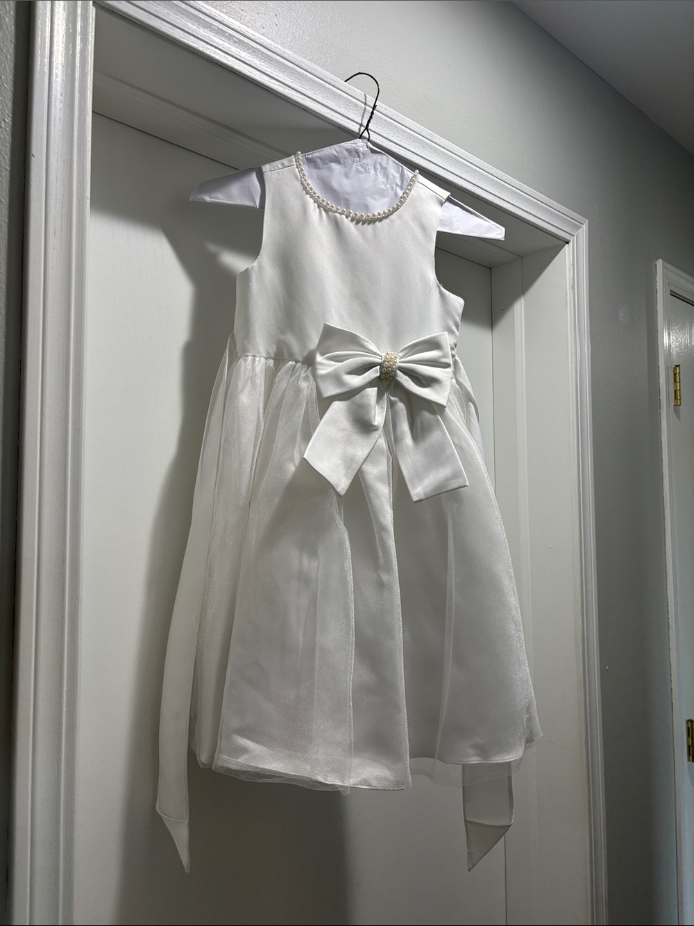 Girls White Satin & Tulle Bow Party Dress with Pearl Neckline